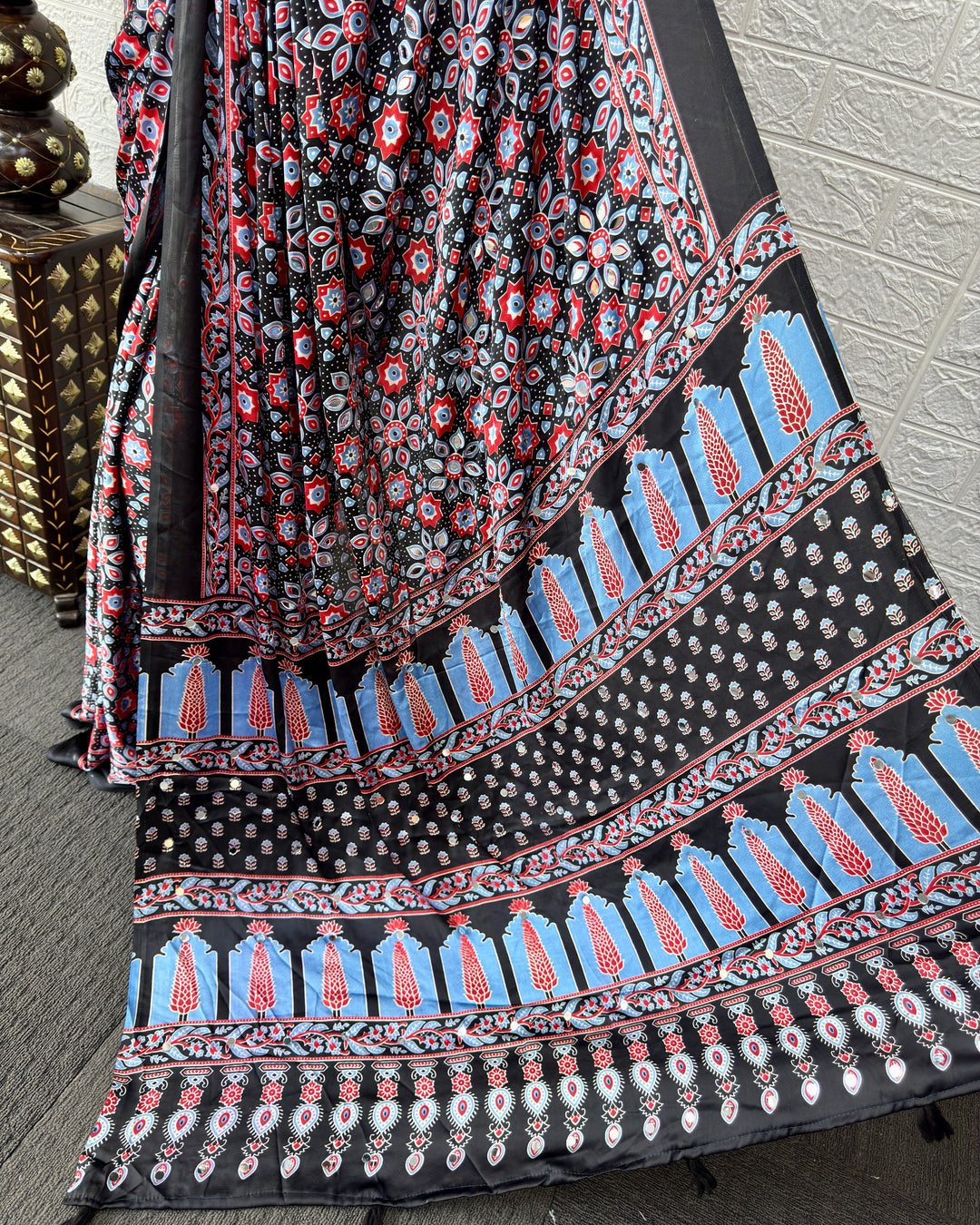 Black Modal Silk Saree with Geometric Floral Print &amp; Heritage Designer Pallu | Festive &amp; Party Wear Saree