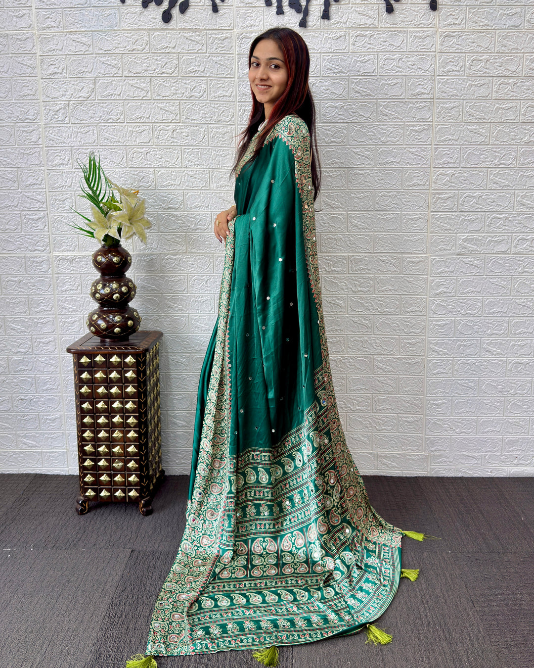 Emerald Green Satin Silk Saree with Kashmiri Paisley Print Pallu &amp; Designer Border | Festive &amp; Wedding Wear Saree